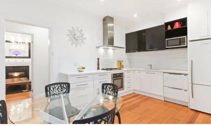 Brighton House | Bayside Home Away From Home