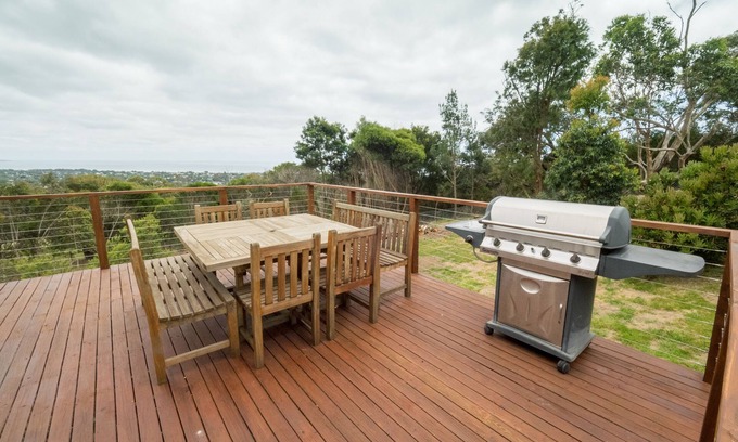 Rosebud House | Bayview Cottage : adjacent golf course and state forest. Excellent views.