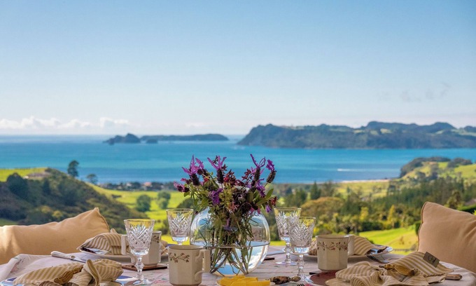 Whitianga House | Bayview Valley Lodge