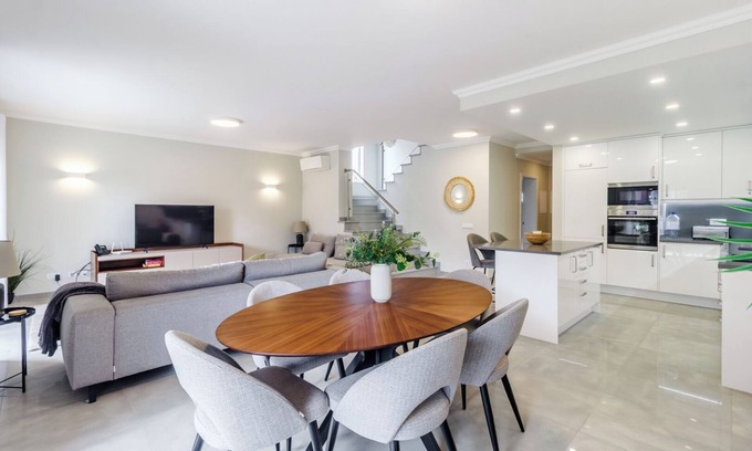 Atalaia Villa | BayViews Breeze Villa (159O-B)