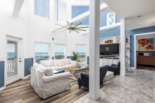 Surf Side Shores House | BayWalk by Meyer Vacation Rentals