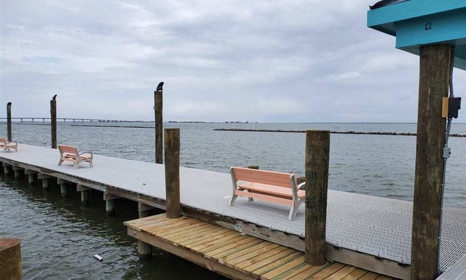 Grand Isle Condo | Baywinds Condo #8, gated community, boat slip, boat access, fishing pier