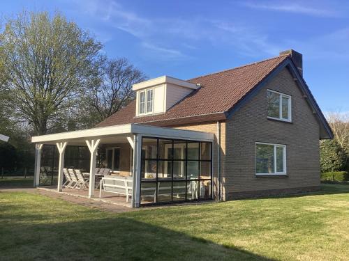 Oostkapelle House | bb-oostkapelle vakantiewoning Iris