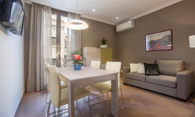 El Born Apartment | BCNGOTIC43