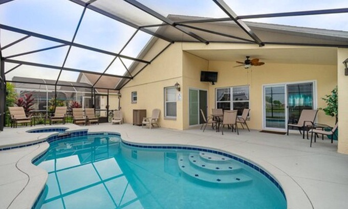 Crescent Lakes House | Be Our Guest