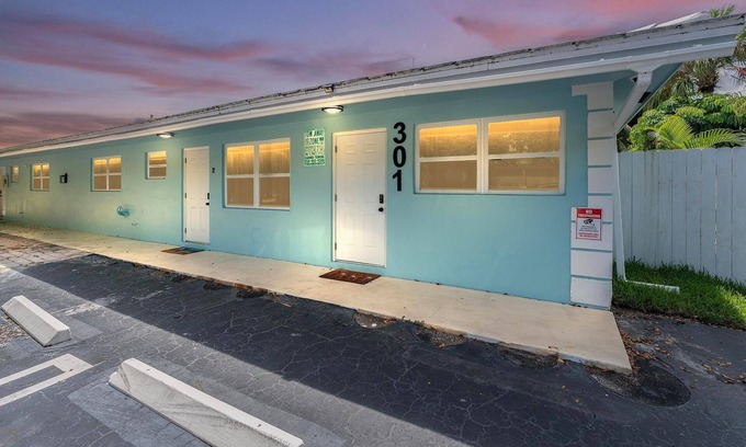 Garden Isles Apartment | Beach:1 mile- FLL Airport:20 min- 3bed/3 full bath