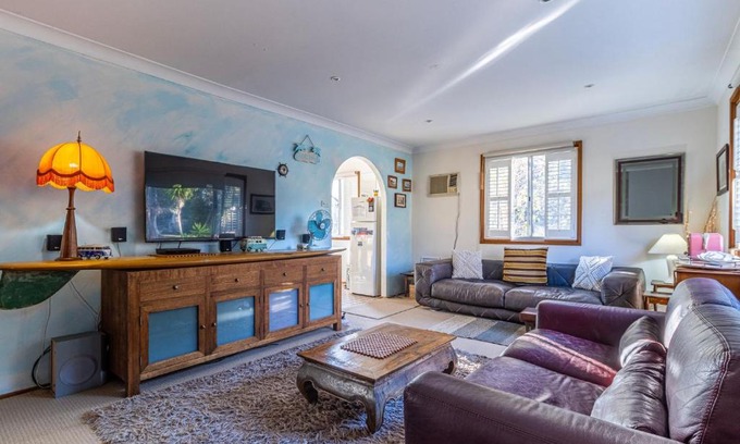 Berrara House | Beach and Bush Getaway