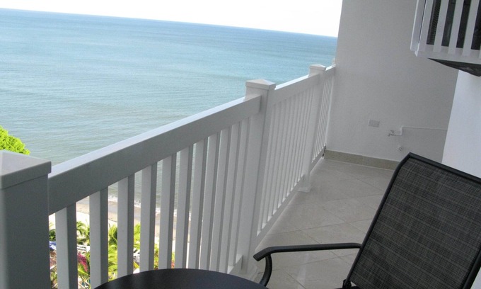 Boca Corona Apartment | Beach Apartment with a breathtaking ocean view.