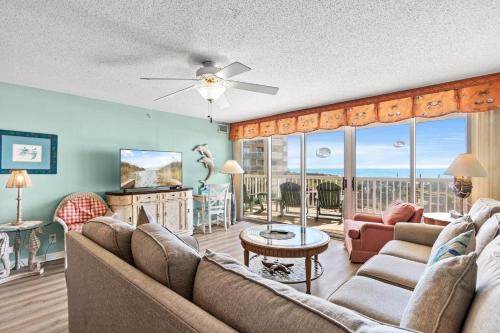 Litchfield by the Sea House | Beach Bliss Retreat at Litchfield By the Sea