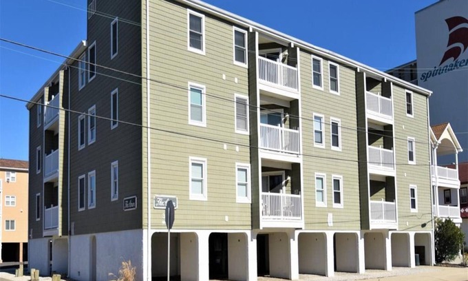 Dennisville Condo | Beach Block Condo- Within walking distance to downtown, beach and promanade!