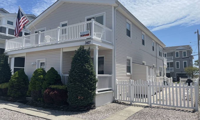South End Condo | BEACH BLOCK- Ocean City NJ- Beautiful Decor- Beach Views Beach Tags - 4BD, 2BTH