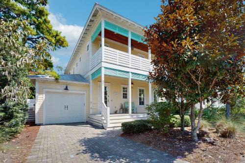 Lakeside at Blue Mountain Beach House | Beach Bordeaux