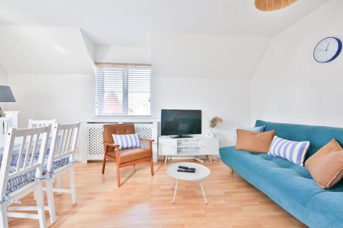 Barry House | Beach Breeze – Family 2-Bed Home in Barry