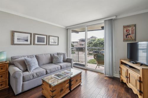 Carpinteria Apartment | Beach Condo with Private Ocean View Balcony #237