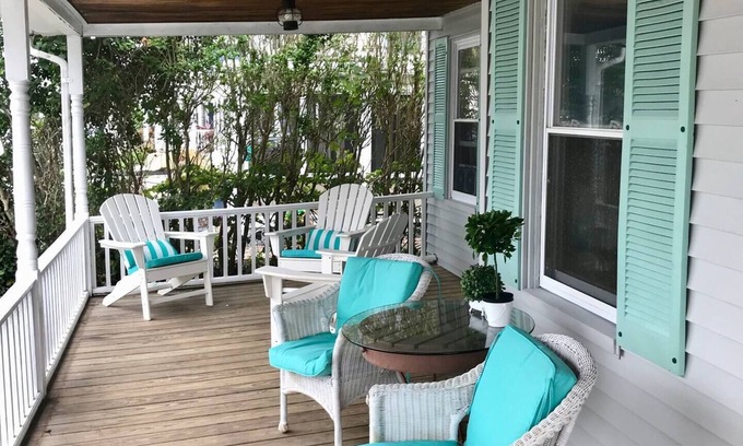 Onset Cottage | Beach Cottage 100 steps to the beach