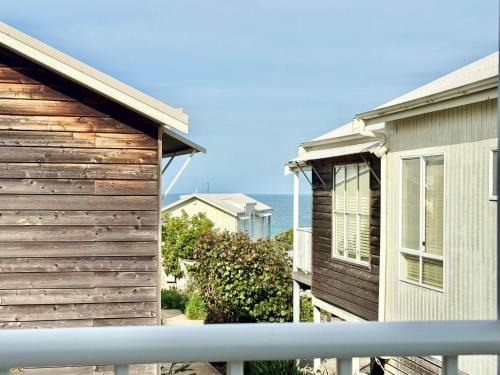 Caves Beach Villa | Beach Daze at Caves Beach Villas