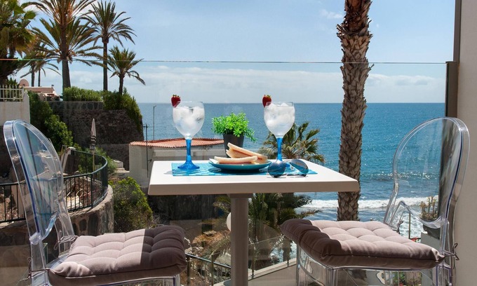 Playa del Aguila Cottage | Beachfront Apartment Playa del Aguila