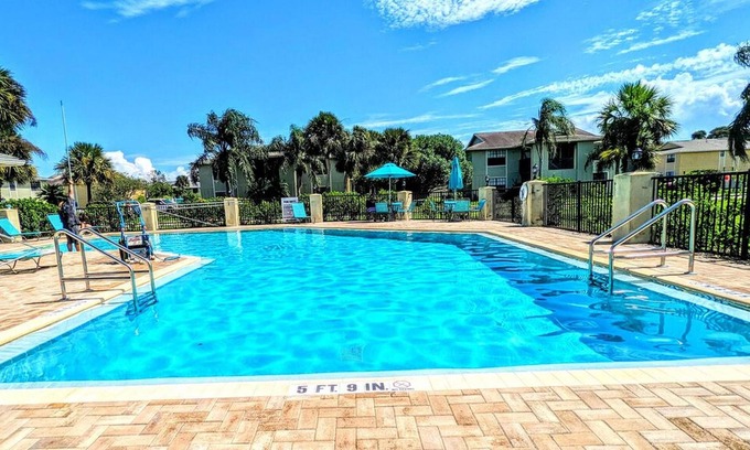St. Augustine Beach Condo | Beach Escape by Casago
