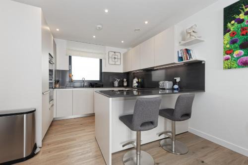 Ramsgate Apartment | Beach Front 2Bed Sea View & Parking