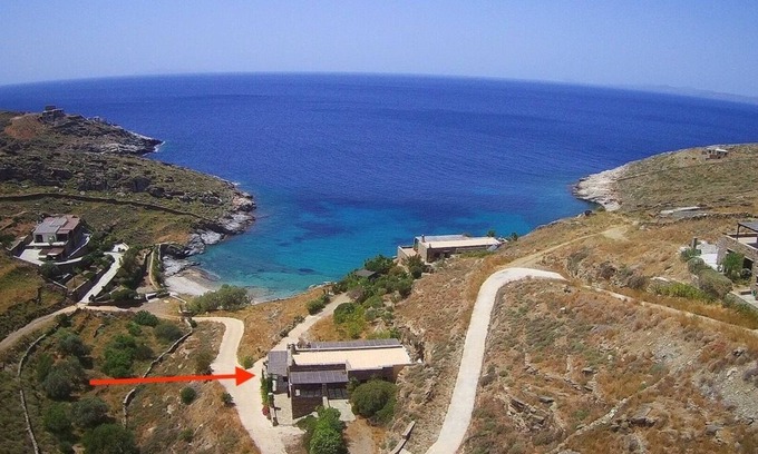 Pisses Apartment | Beach Front Apartment - Vacation next to a secluded beach