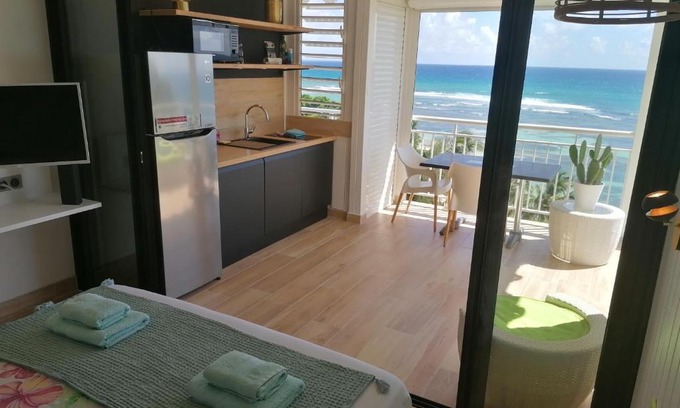 Anse des Rochers Apartment | Beach Front Bamboo