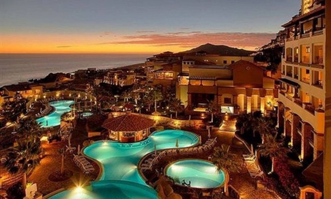 Paraiso Escondido Apartment | Beach Front Executive Suite w/Sky Pool!