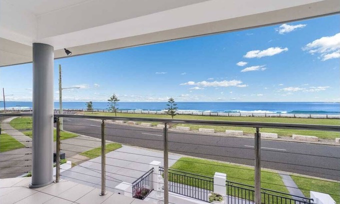 Kooragang House | Beach Front Experience with Point Blank Ocean Views