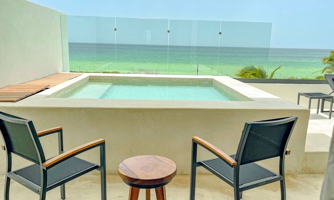 Telchac Puerto Apartment | Beach Front Family Condo