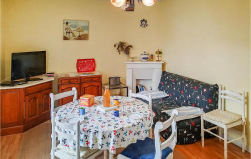 Hirel Apartment | Beach Front Apartment