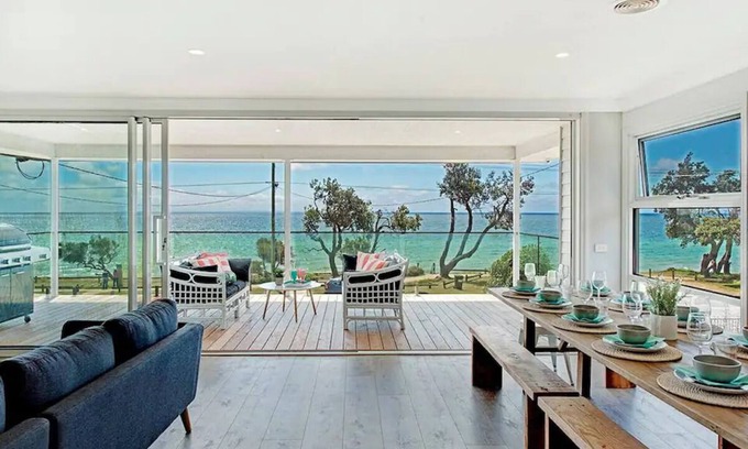 Mornington Peninsula House | Beach Front Haven with 180 Degree Views
