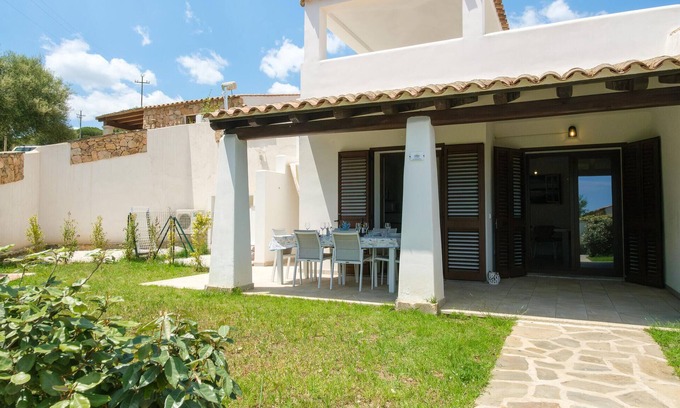 Baia Sant'Anna House | Beach front home in Budoni