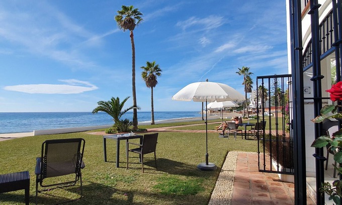 Sitio de Calahonda House | Beach Front house - Full Sea view - Dona Lola Beach Resort - Marbella - Mijas