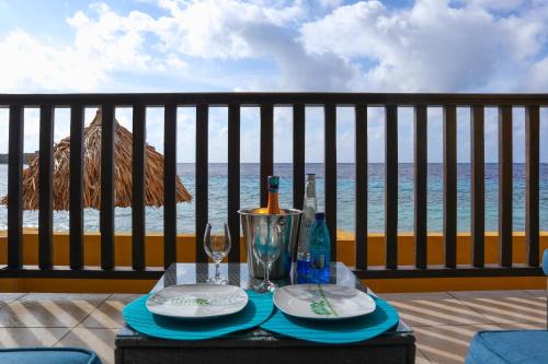 Jan Thiel Apartment | Beach front luxury living - 2 bedroom condo with sea view