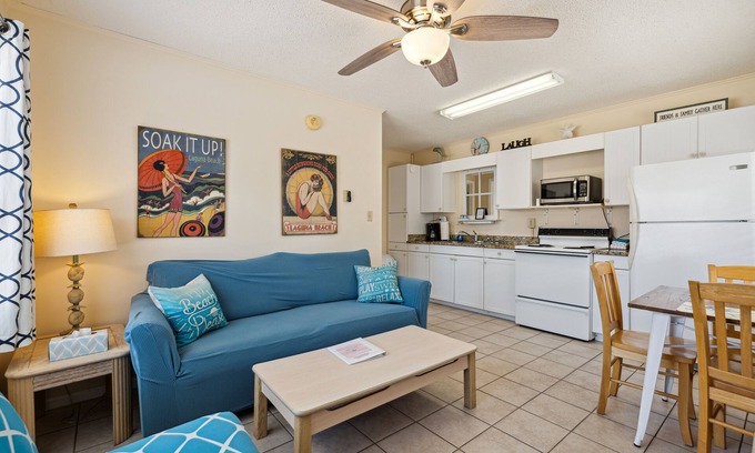 Laguna Beach Cottage | Beach getaway 100 yards from the beach.