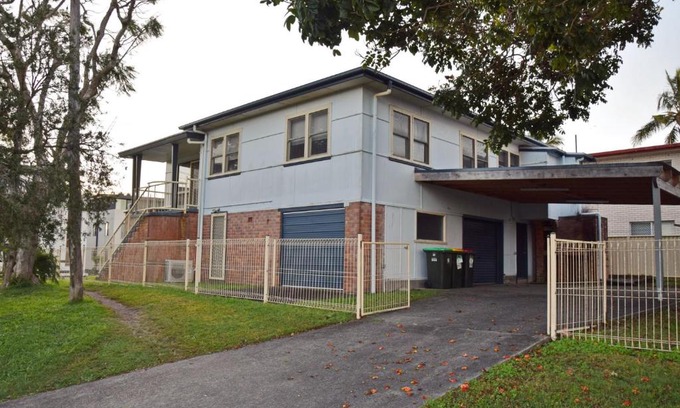 South West Rocks House | Beach House 24 Gregory Street - Bring your own linen