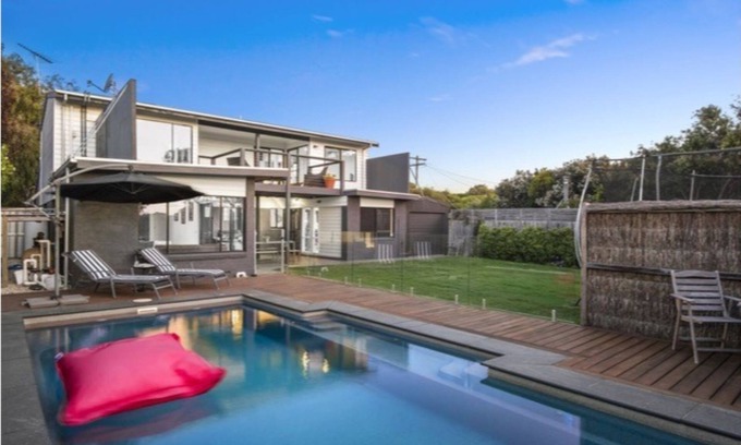 Barwon Heads House | Beach House Benefits with Stunning Rural Outlook & Heated Pool.