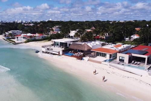 Playacar Fase I Villa | Beach House for 10 guests - Casa del Mar - Playacar