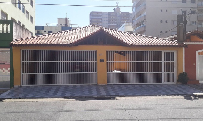 Tupi House | Beach house in gated community with barbecue