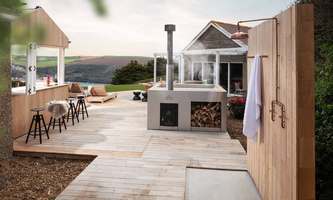 Trenance House | Beach House - Sea Views & Hot Tub