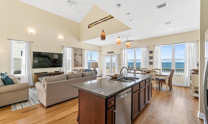 Cape San Blas House | Beach House - Tropical Daze by PHG