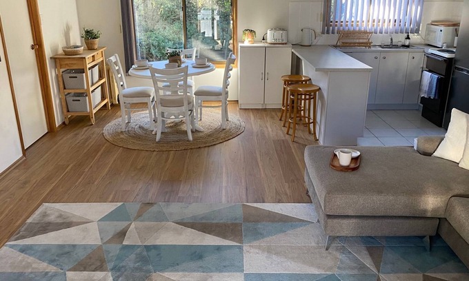 Venus Bay House | Beach Keen Bungalow - cute and bright!