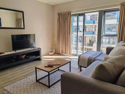 Muizenberg House | Beach Loft Empire Apartment