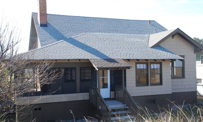 Cottage Line Cottage | Beach Lovers Delight (3-Bedroom Cottage) - Pets Allowed by RedAwning