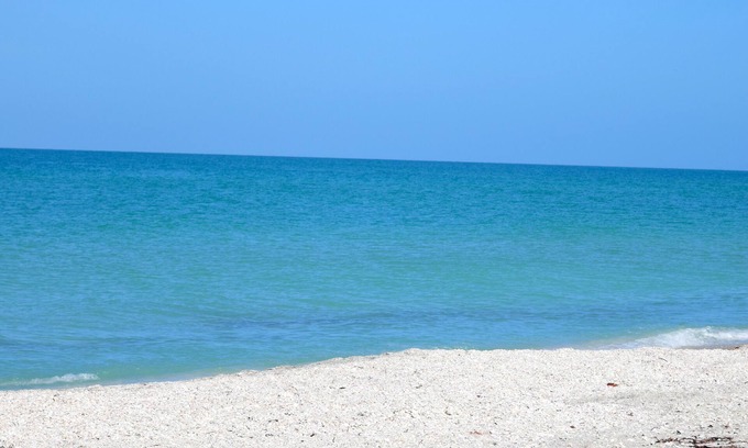 Englewood Villa | BEACH LOVERS PARADISE! Walking distance to beach!