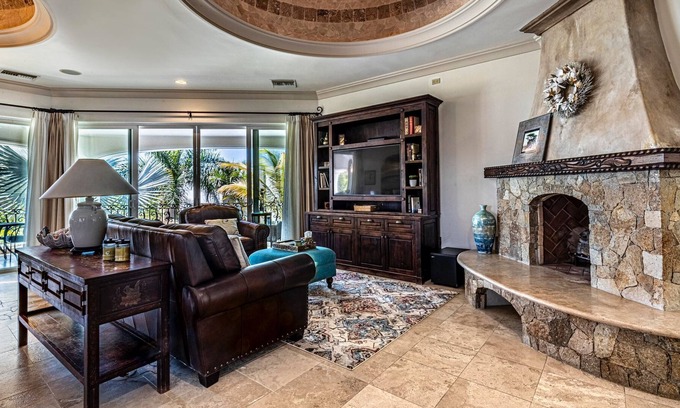 Santa Rosa House | Beach of San Jose del Cabo view of Hotel Solaz