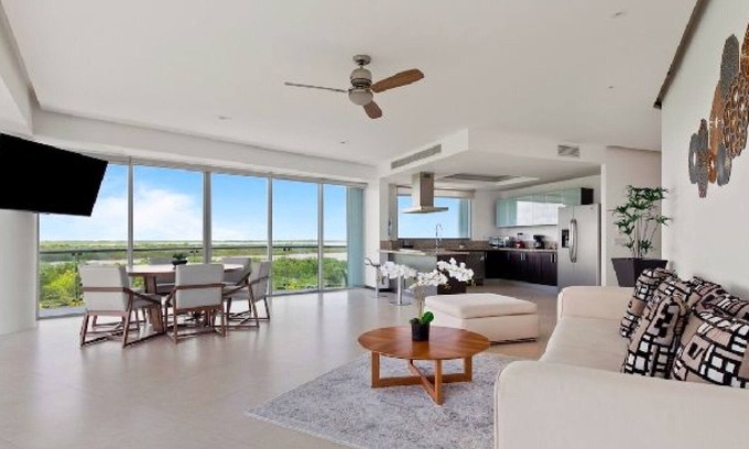 Cancun Apartment | Beach, pool, 3BR Apartment - 8 guests
