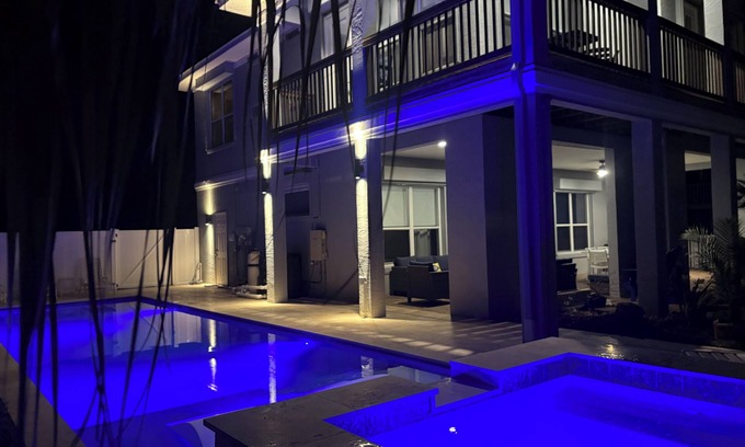 Marineland Acres House | Beach /Pool/Hot tub/Game Room/Firepit/Sleeps 10