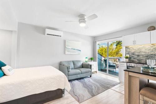 Siesta Key Village Ski Chalet | Beach Rd, 300ft to Beach Access & 500ft to Siesta Key Village, Studio