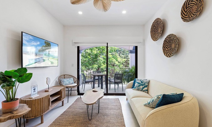 Villarreal Apartment | Beach Retreat: New Resort Style Condo with Amazing Pool