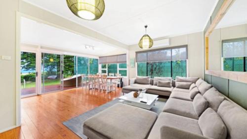 Patonga House | Beach Shack - Waterfront Patonga